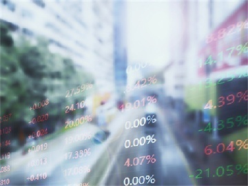 AI引领革新，何小鹏揭秘汽车行业变革，年研发投入500亿元打造AI汽车新纪元！